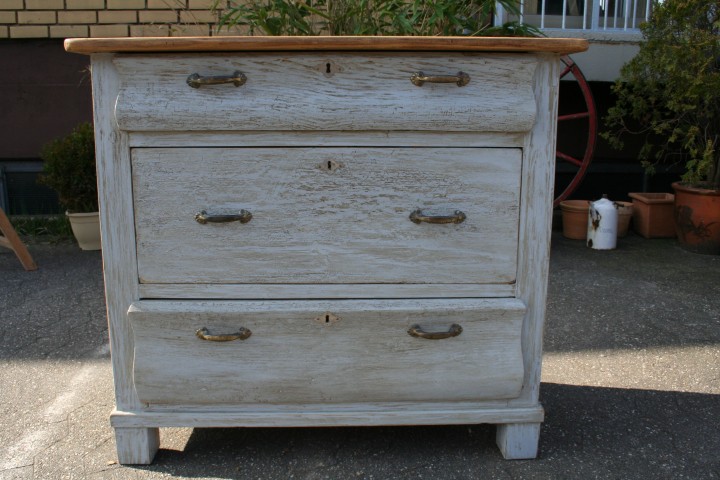 Bunte Kommode Im Vintage Shabby Look Pictures to pin on Pinterest -> Vintage Kommode Norge Bunte Kommode Im Vintage Shabby Look Pictures to pin on Pinterest -> Vintage Kommode Norge