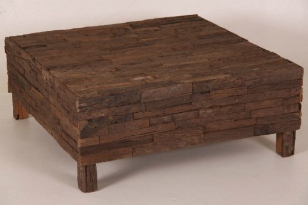 Salon Tisch aus recycletem Holz