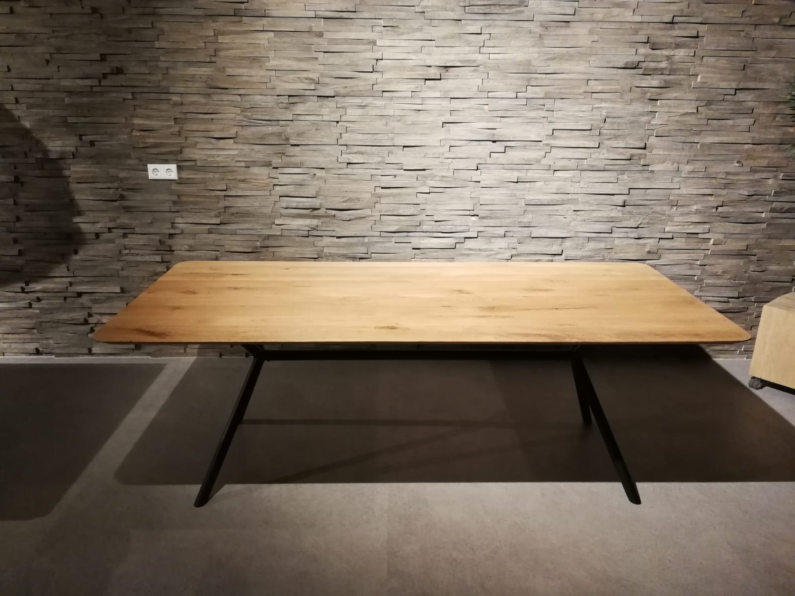 Esstisch Helsinki - Eiche massiv 200x100cm 