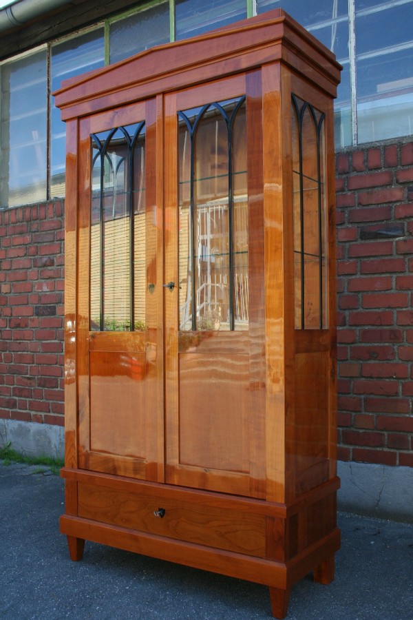 biedermeier-kirschholz-vitrine