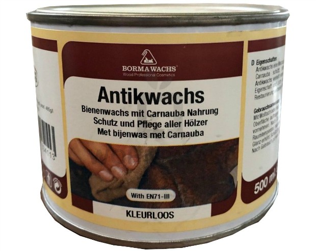 Antikwachs farblos (Bienenwachs mit Carnauba) | Je stärker die Polierung, desto höher der Glanz.