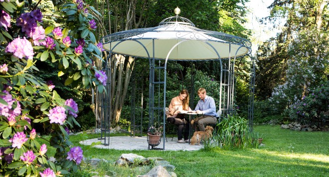 Gartenpavillon gestalten - Wohnpalast Magazin