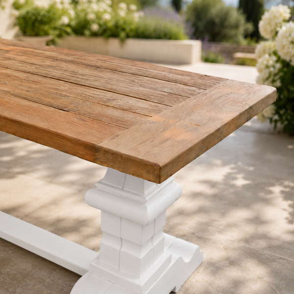 Gartentisch Provence aus recyceltem Teakholz Gartentisch Provence aus recyceltem Teakholz