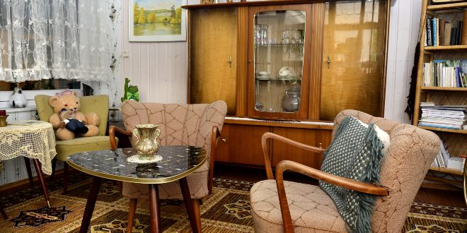 altbackene Inneneinrichtung, 60er Jahre Stil