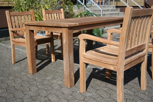 5-teiliges Teakholz Gartenmöbel Set Göhren - Tisch 160cm und 4 x Stuhl Beaufort