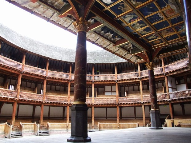 Globe Theatre, London, Nachbau des ursprünglich im Jahre 1599 erbauten Gebäudes