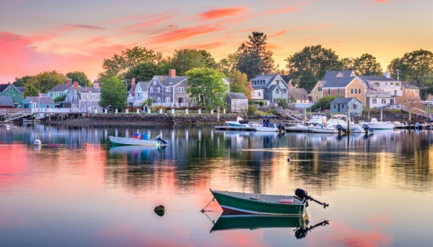 Portsmouth, New Hampshire, USA townscape. - New England Style