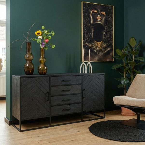Sideboard New York aus massivem Mangoholz Niedriges schwarzes Sideboard mit Fischgrätfront und schmalem Metallgestell