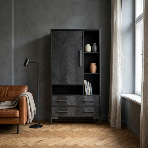 Ziano Schrank im Industrie-Design in Schwarz Hoher schwarzer Schrank im Industrie-Design mit Fischgrätfront und Metallfüßen