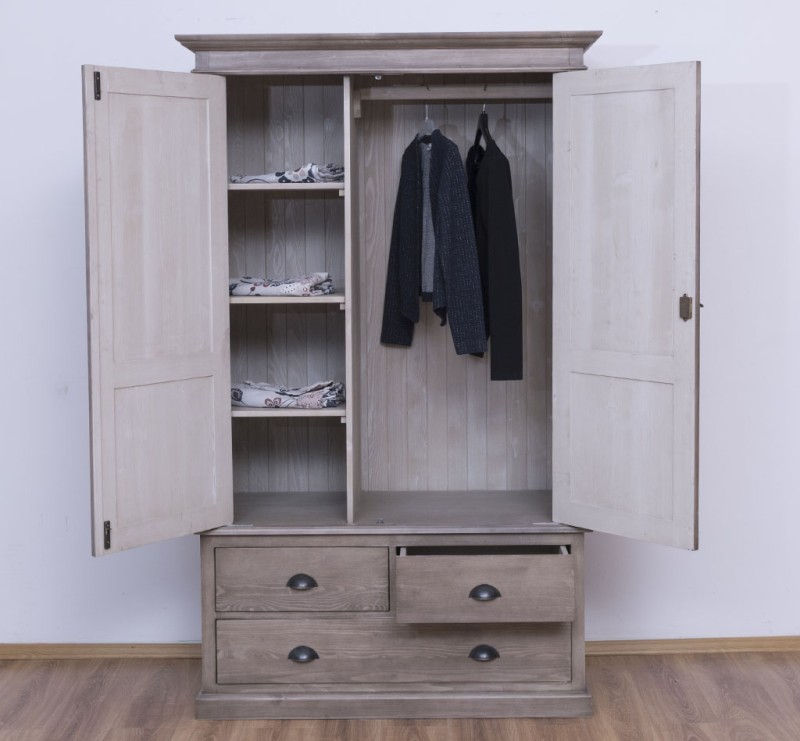 Landhaus Kleiderschrank - verschiedene Varianten wählbar - Massivholz Schrank