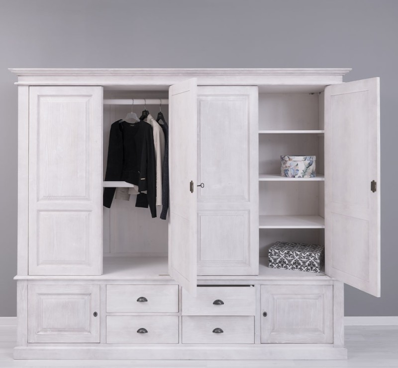 Massivholz Kleiderschrank - 232 cm breit - Landhaus Schrank