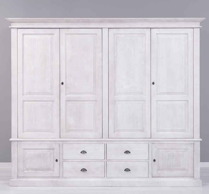 Massivholz Kleiderschrank - 232 cm breit - Landhaus Schrank