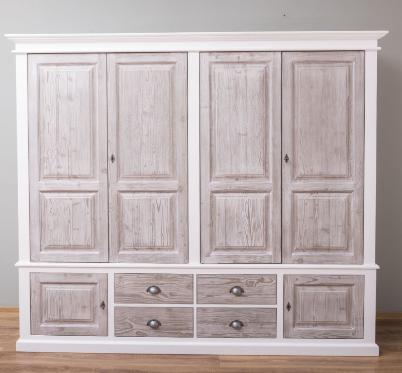 Massivholz Kleiderschrank - 232 cm breit - Landhaus Schrank