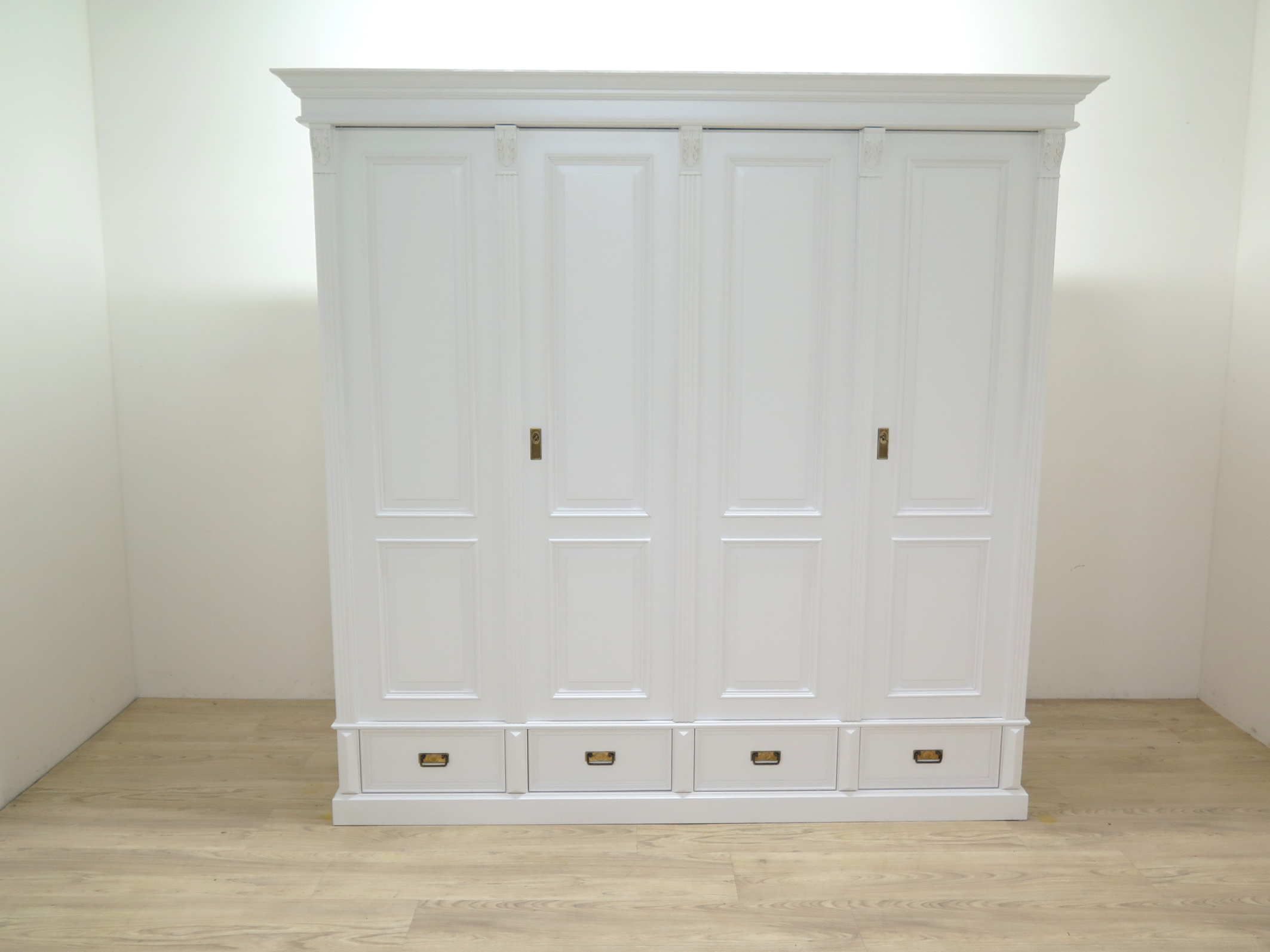 Premium Landhaus Schrank 4 Türig Massivholz zerlegbar Kleiderschrank