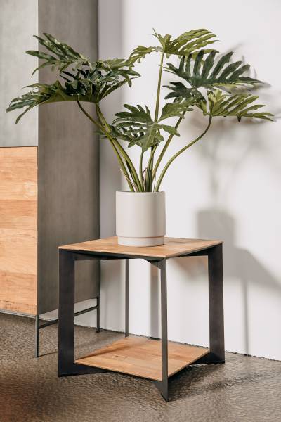 Pandora Couchtisch Teakholz 50 cm Beistelltisch Metallgestell