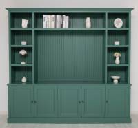 Klassisches Bücherregal im Landhausstil mit großem TV-Fach- Landhaus