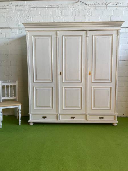 Vintage Kleiderschrank Weichholz weiß - Landhaus Schrank shabby chic weiß