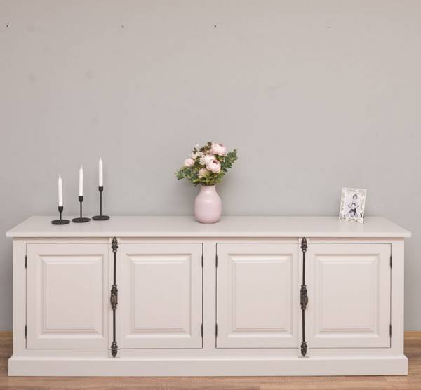Elegante viertürige Massivholz-Anrichte - französischer Landhausstil
